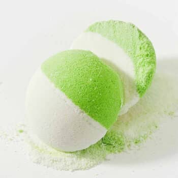 КМ Бурлящий шар для ванны Авокадо и Гуава Cafe Mimi — изображение 2